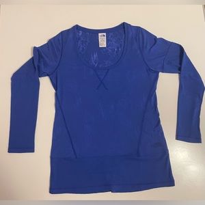 The North Face Women’s Blue Patterned Long Sleeve Shirt